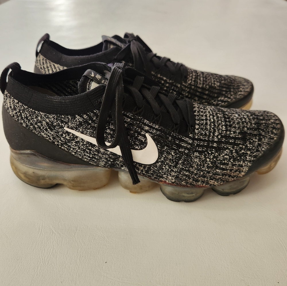 Nike Air VaporMax Flyknit 3 Sneakers
